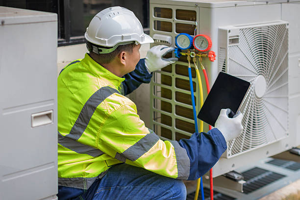 Professional Hvac technician working in Clyman, WI